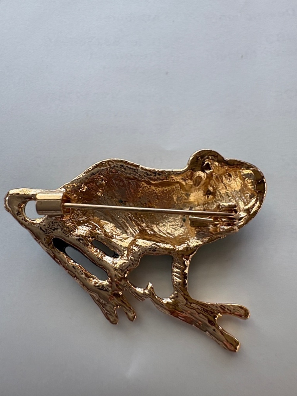 Green Enamel & Crystal Frog Brooch - Picture 2 of 2